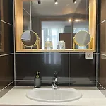 Cosmopolitain Hotel 3*