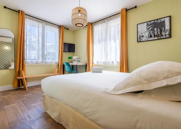 Hotell Cosmopolitain 3*