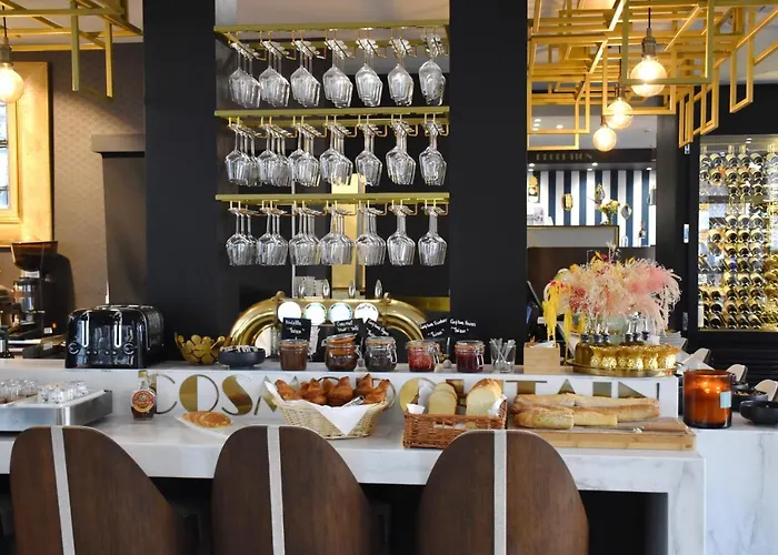 Hotell Cosmopolitain 3*